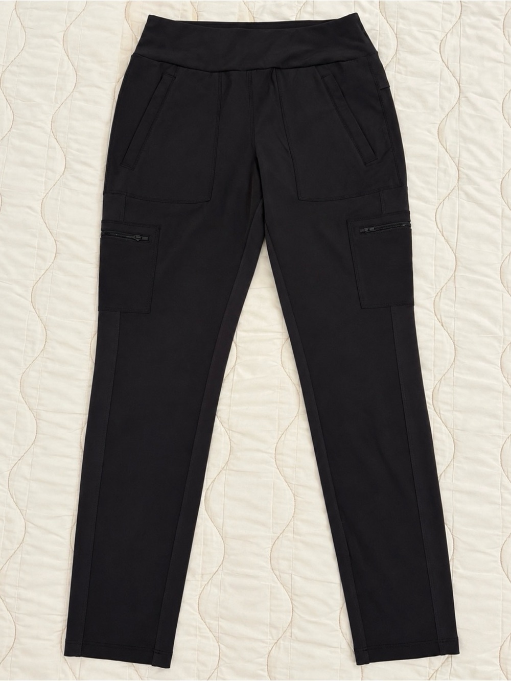 Athleta Headlands Hybrid Cargo Tight Black Size 6 Hiking Pants